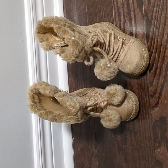 Airwalk boots size 5.5T - Picture 3 of 4